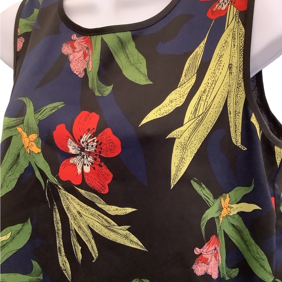 Mario Serrani tank top - Picture 8 of 8